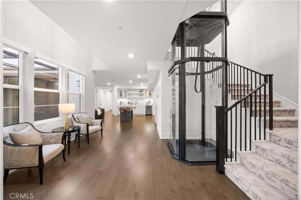 House in Irvine, CA, United States 5 - 18695386