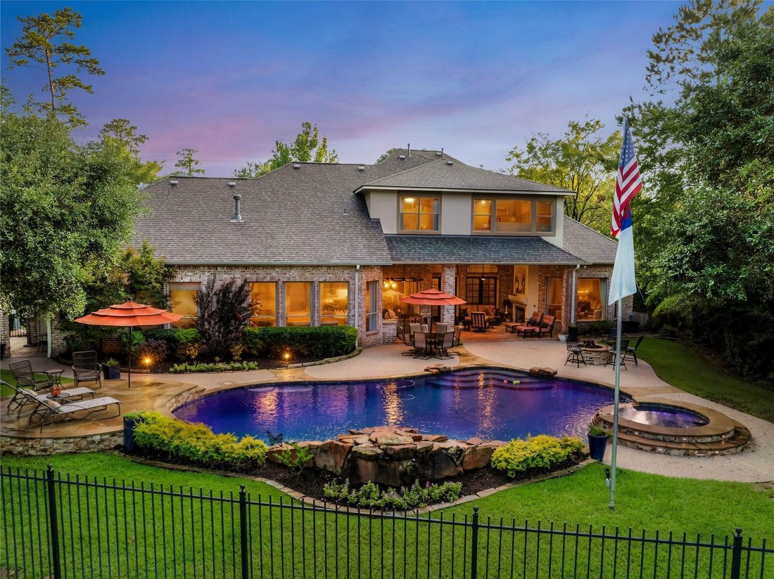 House in The Woodlands, Texas, United States 3 - 18695450