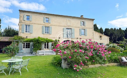 Villa in Saint-Rémy-de-Provence, Provence-Alpes-Côte d'Azur, France 1