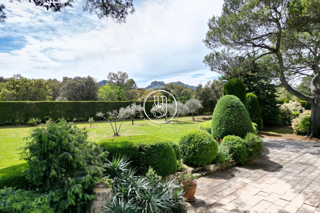 Villa in Saint-Rémy-de-Provence, Provence-Alpes-Côte d'Azur, France 4 - 18695873