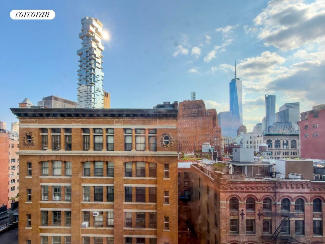 New York, New York, United States 2 - 18695764