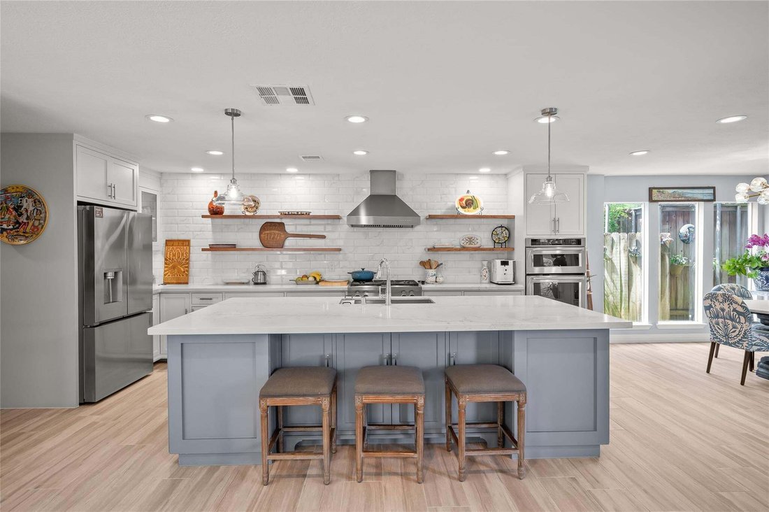 House in Houston, Texas, United States 3 - 18695455