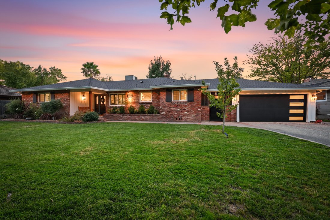 House in Sacramento, California, United States 1 - 18695614