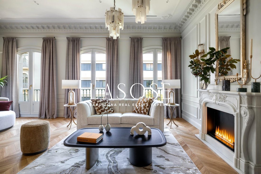 Apartment in Eixample, Barcelona, Spain 2 - 18695650