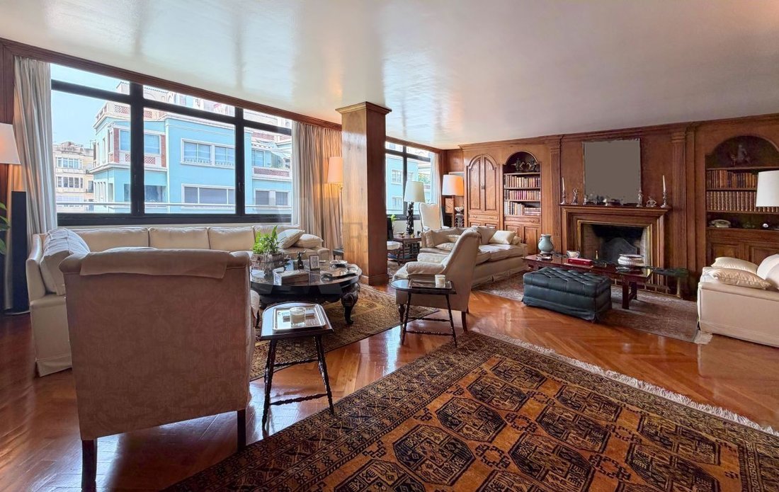 Apartment in Sarrià-Sant Gervasi, Barcelona, Spain 5 - 18695824