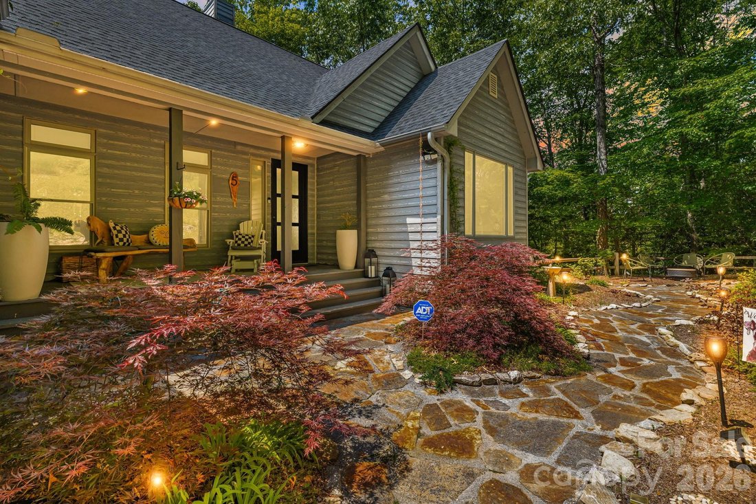 House in Fairview, North Carolina, United States 3 - 18695575