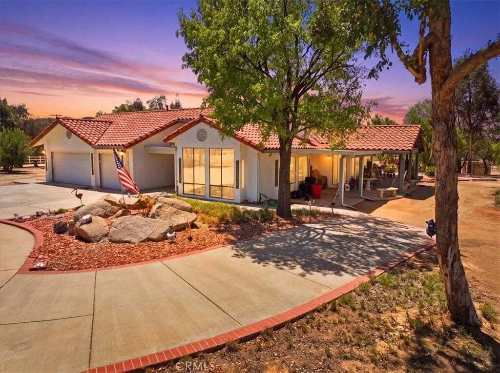 Casa a Lake Mathews, California, Stati Uniti 1 - 18695375