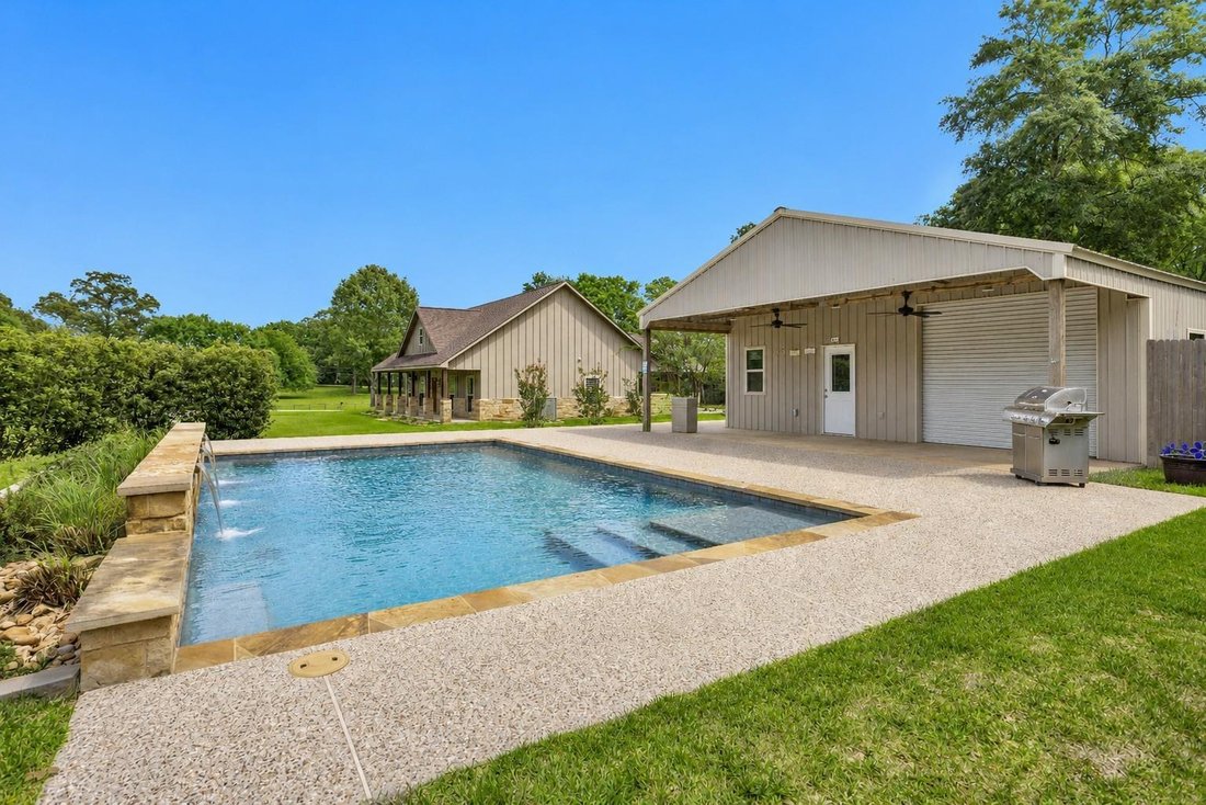 House in Montgomery, Texas, United States 5 - 18379832