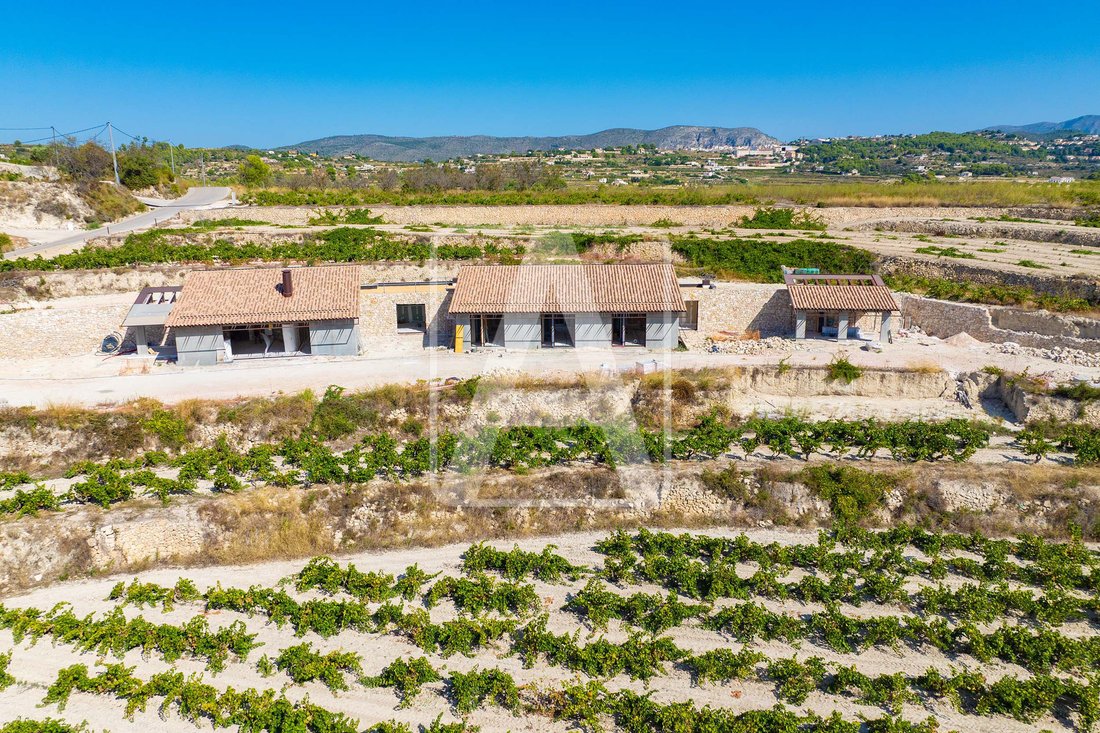 Finca in Moraira, Teulada, Valencian Community 1 - 16937932