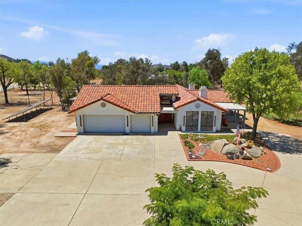 Casa a Lake Mathews, California, Stati Uniti 2 - 18695375
