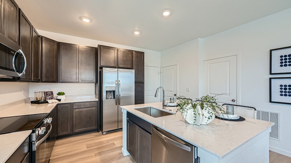 House in Aurora, Colorado, United States 3 - 18695925