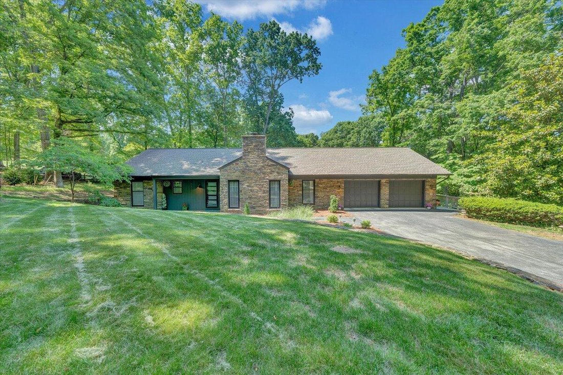 House in Cave Spring, Virginia, United States 3 - 18695369