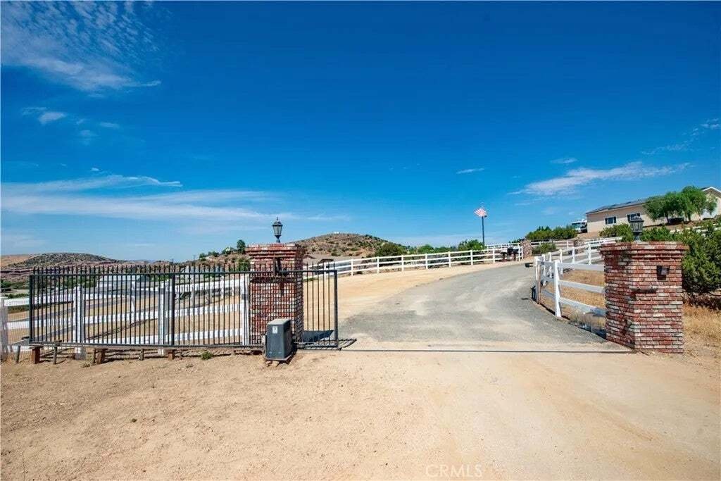 House in Santa Clarita, California, United States 3 - 18695377