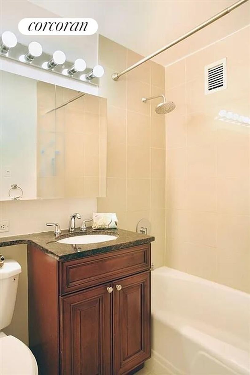 Co Op in New York, New York, United States 5 - 17918585
