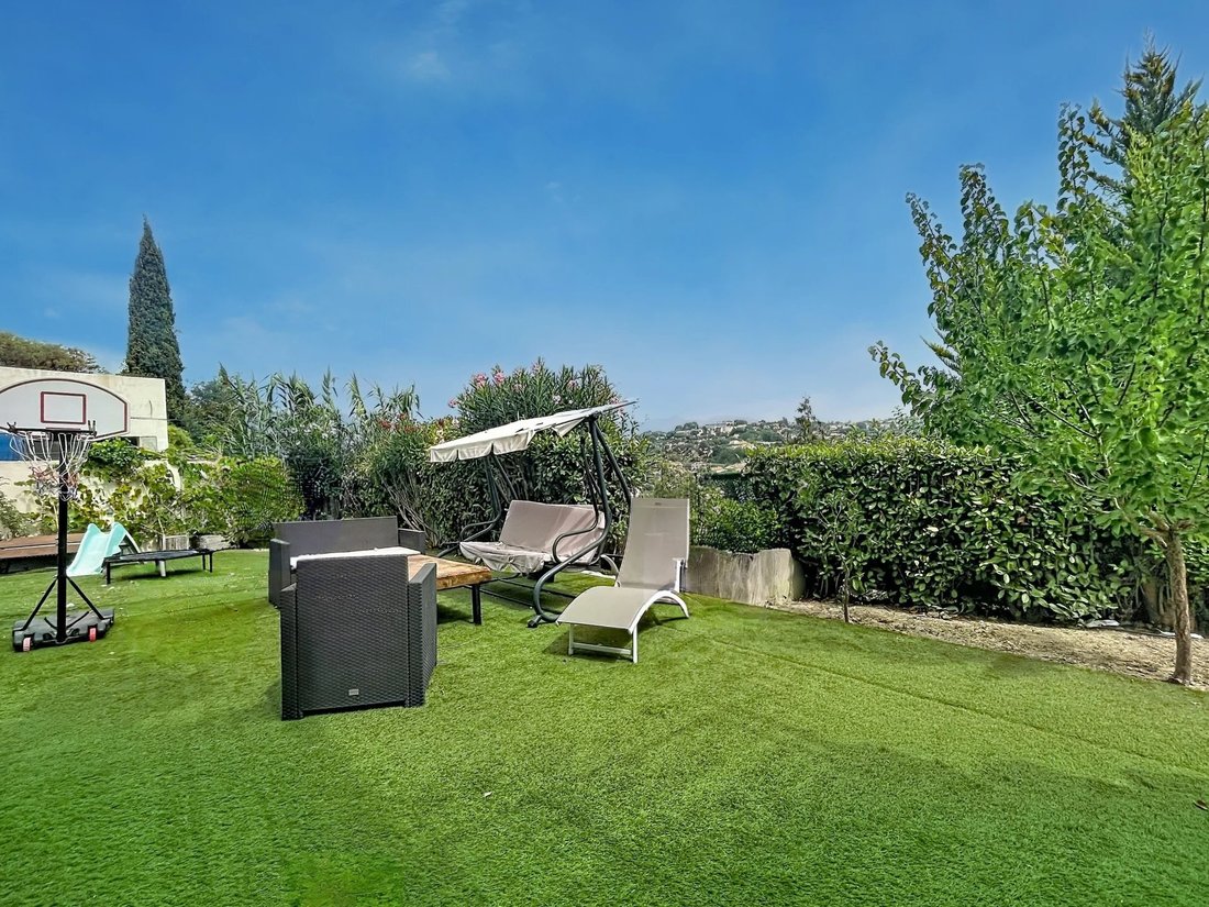 Villa in Village, Villeneuve-Loubet, France 2 - 18695855