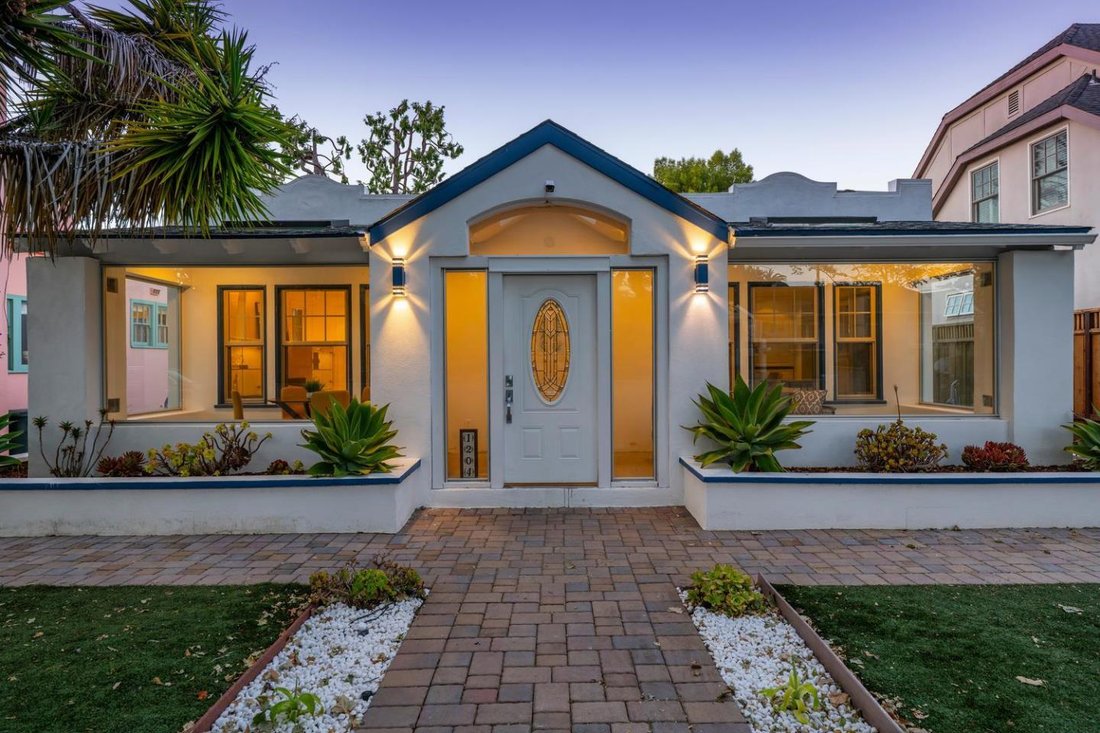 House in Burlingame, California, United States 1 - 18695330