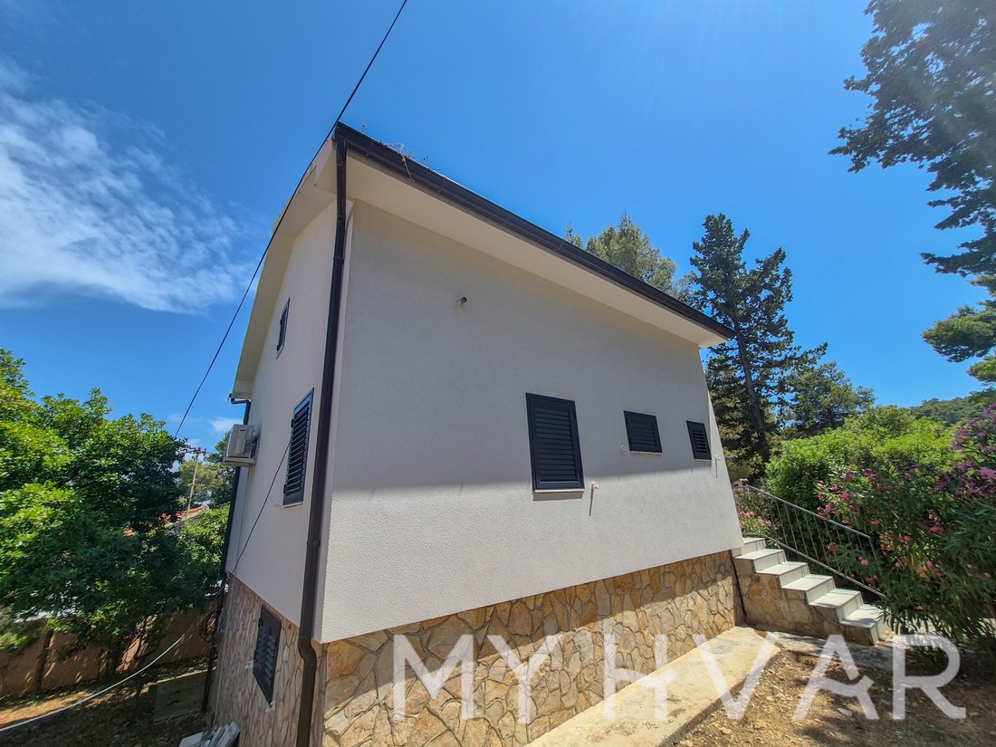 House in Jelsa, Split-Dalmatia County, Croatia 5 - 18696612