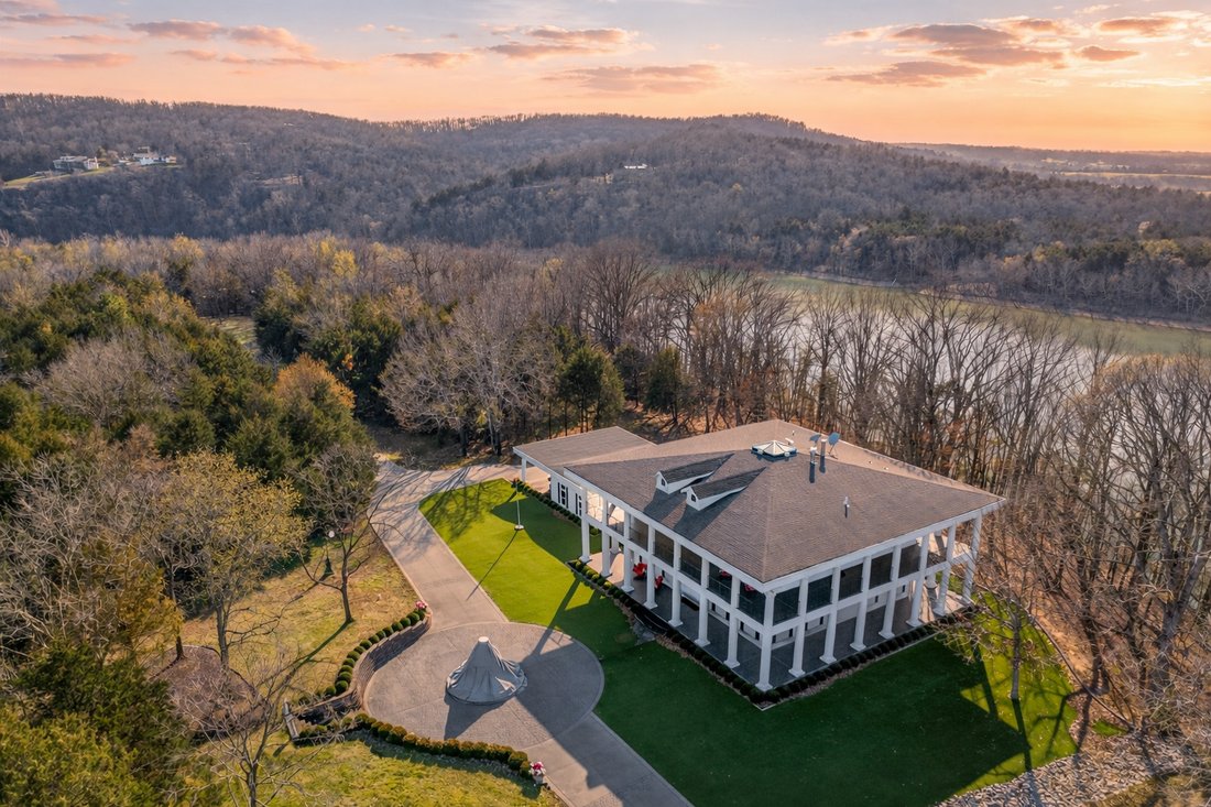 Estate in Cape Fair, Missouri, United States 3 - 18699291