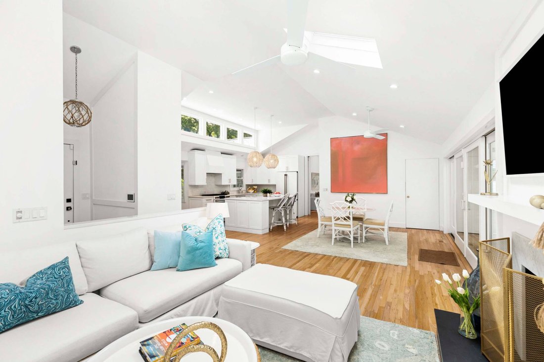 Farm Ranch in East Hampton, New York, United States 5 - 18697108