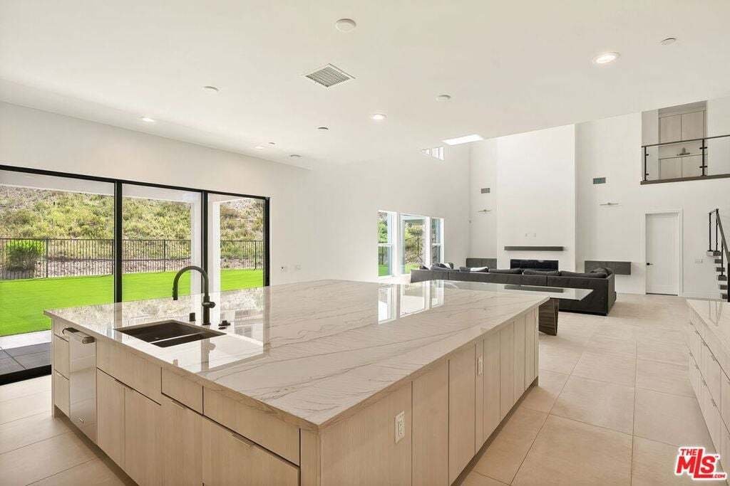 House in Santa Clarita, California, United States 3 - 18697063