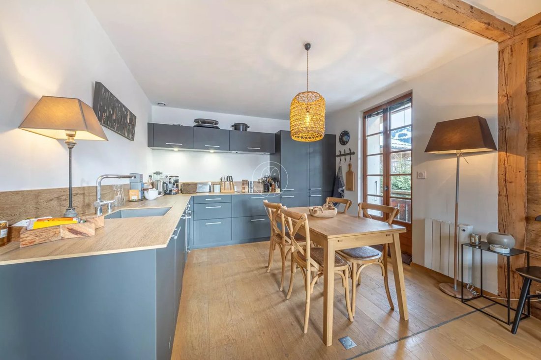 Apartment in Megève, Auvergne-Rhône-Alpes, France 3 - 18696031