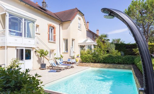 House in Nuits-Saint-Georges, Bourgogne – Franche-Comté, France 1