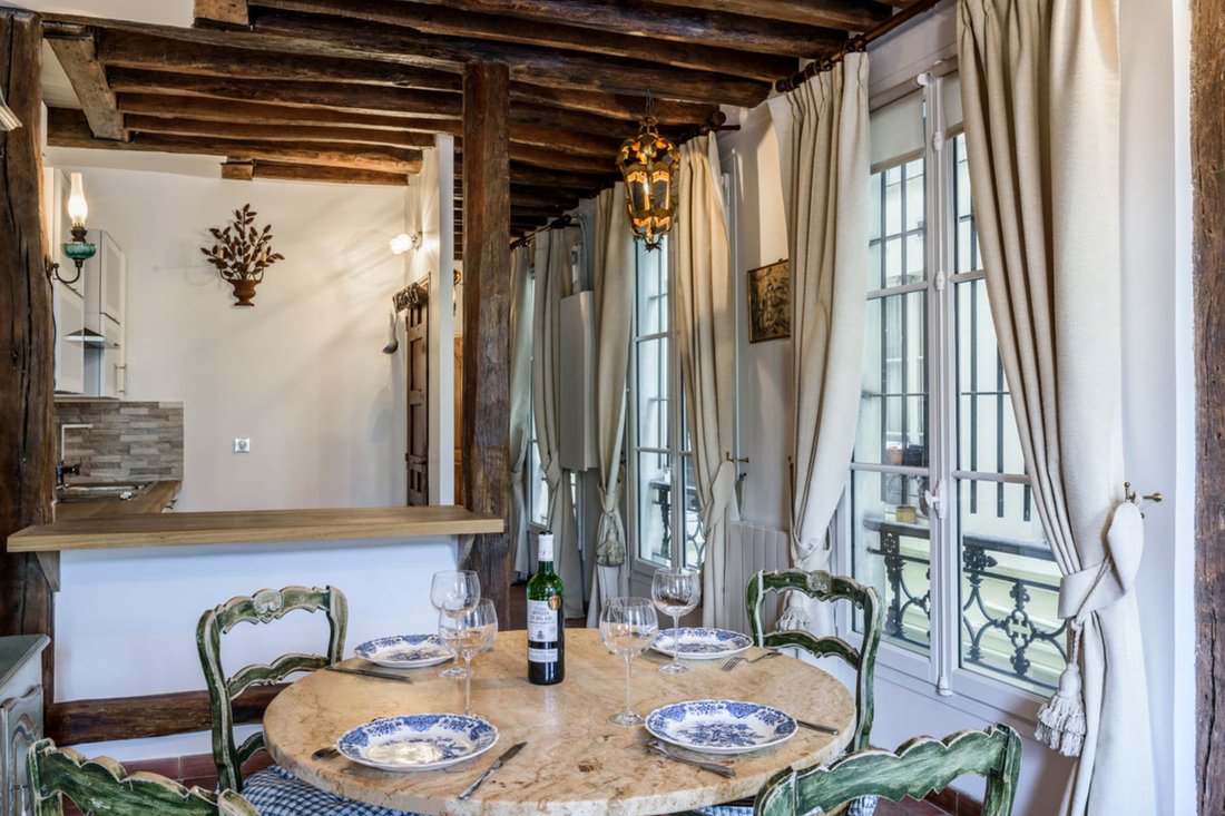 Apartment in Odéon, Paris 6e Arrondissement, Paris 3 - 18698612
