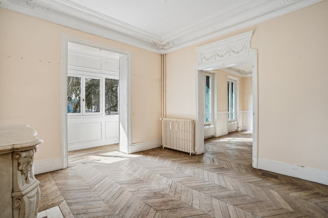 House in Centre-La Prairie, Ville-d'Avray, France 5 - 18696024