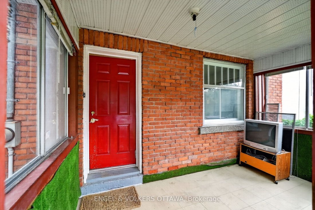 House in Ottawa, Ontario, Canada 2 - 18699129