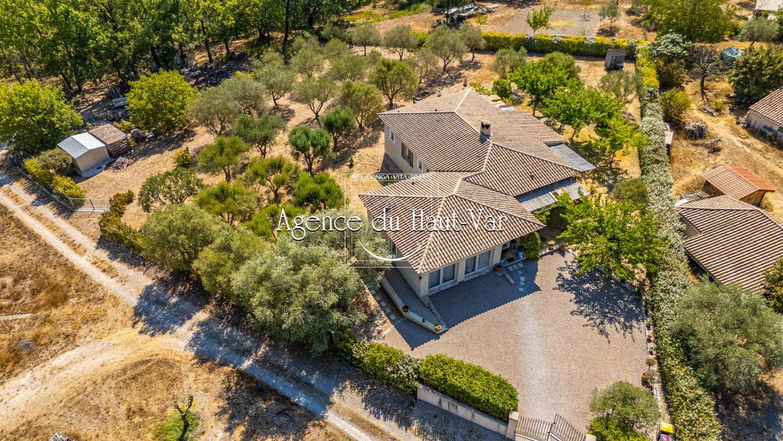 Villa in Saint-Paul-en-Forêt, Provence-Alpes-Côte d'Azur, France 5 - 18698619