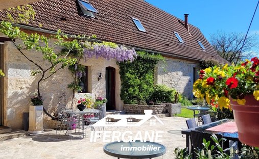 House in Lacapelle-Marival, Occitania, France 1