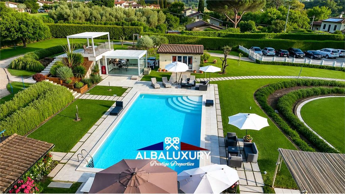 Villa en Camaiore, Toscana, Italia 2 - 16786881
