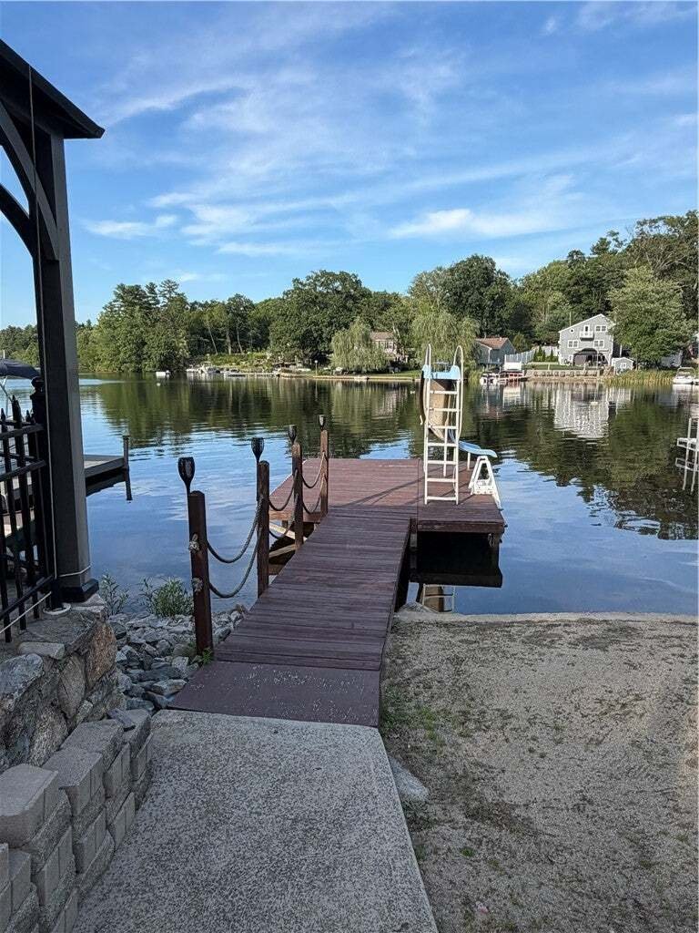 Casa a Glocester, Rhode Island, Stati Uniti 1 - 18697465