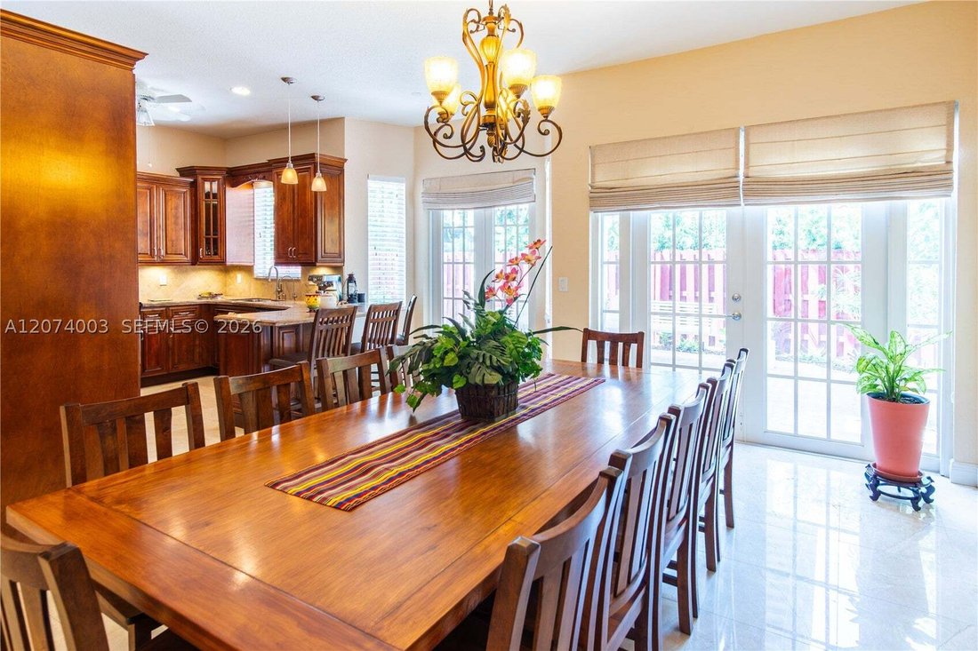 Casa en Doral, Florida, Estados Unidos 2 - 18697335