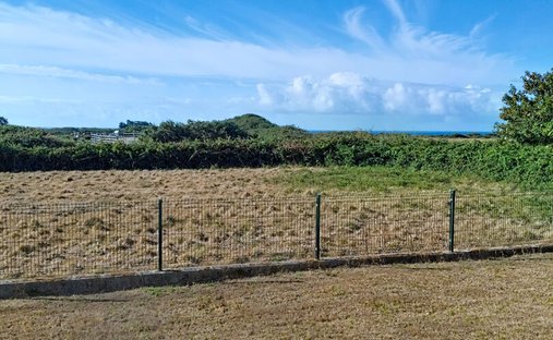 Villa in Groix, Brittany, France 1