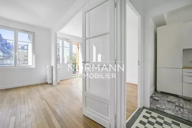 Apartment in Puteaux, Ile-de-France, France 2 - 15869444