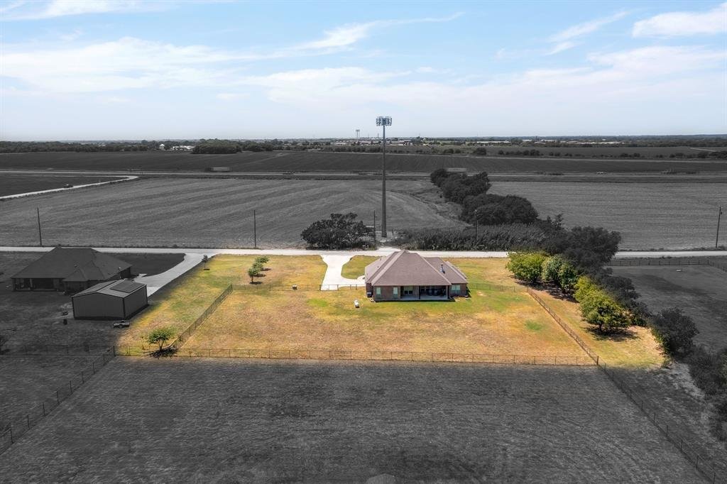 House in Grandview, Texas, United States 4 - 18698534