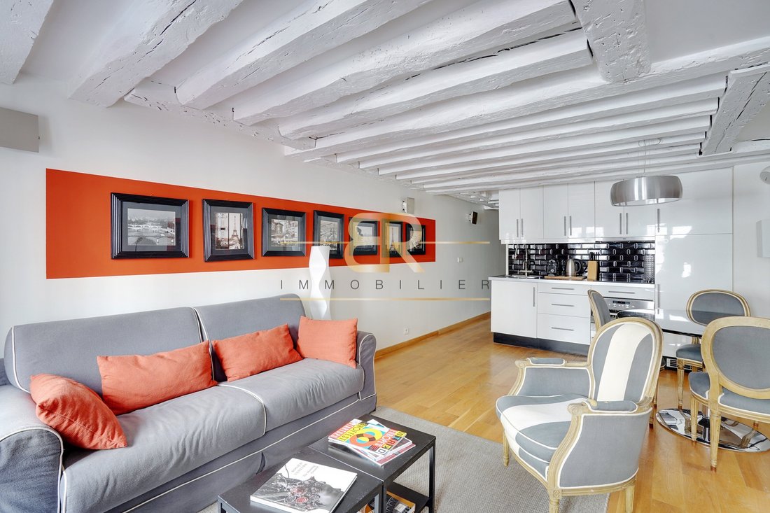 Apartment in Palais Royal, Paris 1er Arrondissement, Paris 5 - 18699063