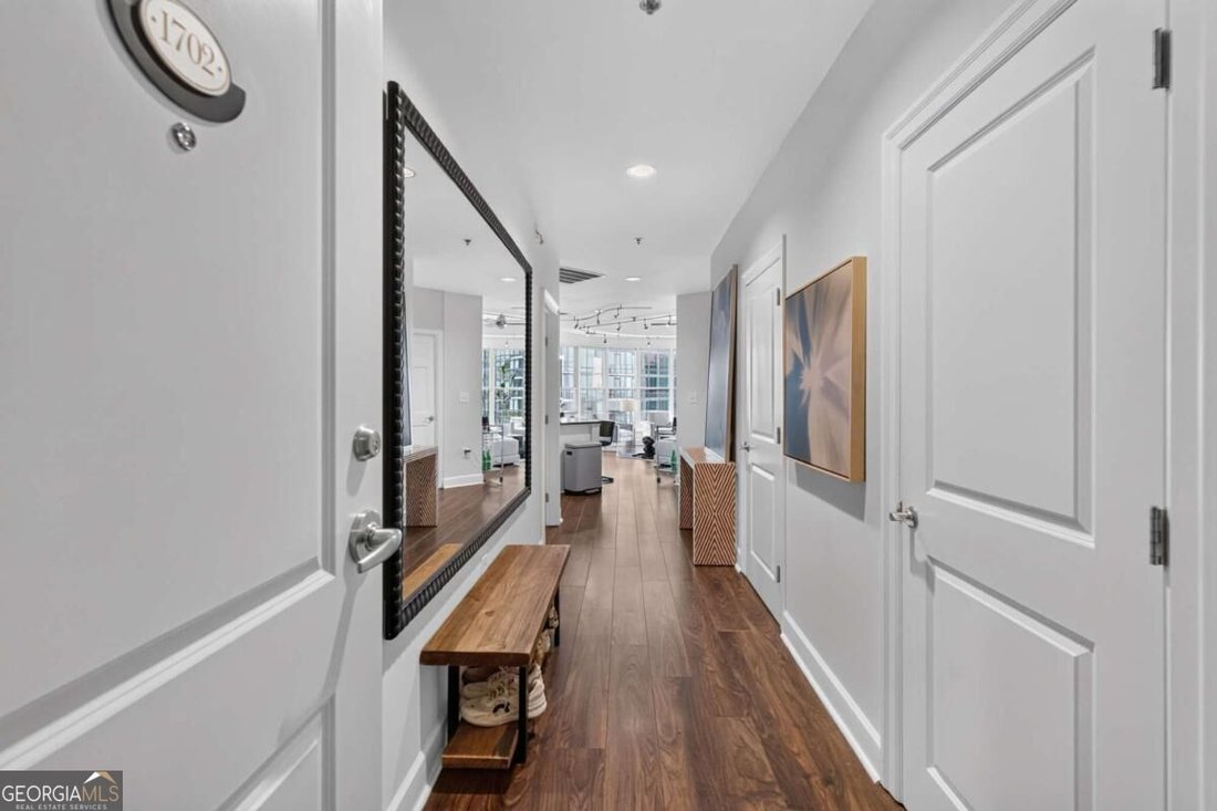 Condo in Atlanta, Georgia, United States 5 - 18698357