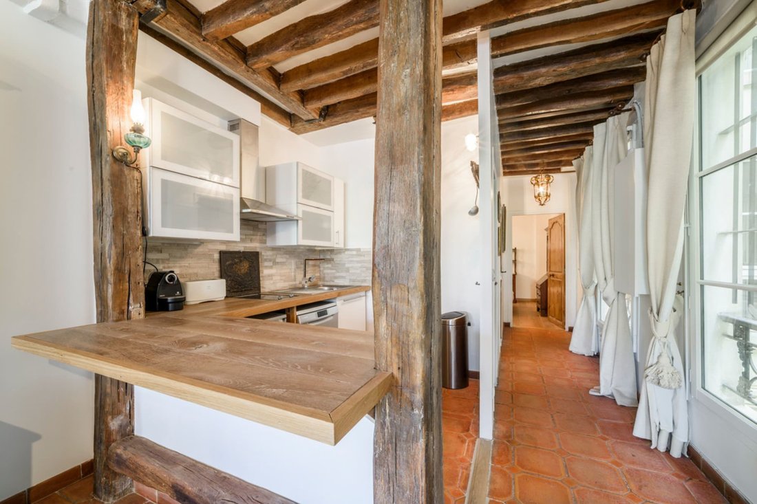 Apartment in Odéon, Paris 6e Arrondissement, Paris 5 - 18698612