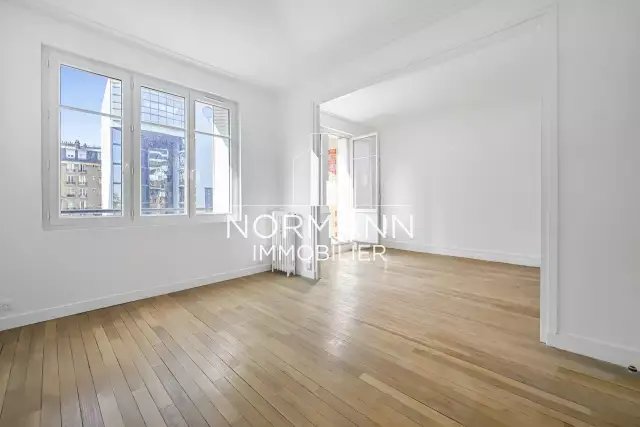 Apartment in Puteaux, Ile-de-France, France 4 - 15869444