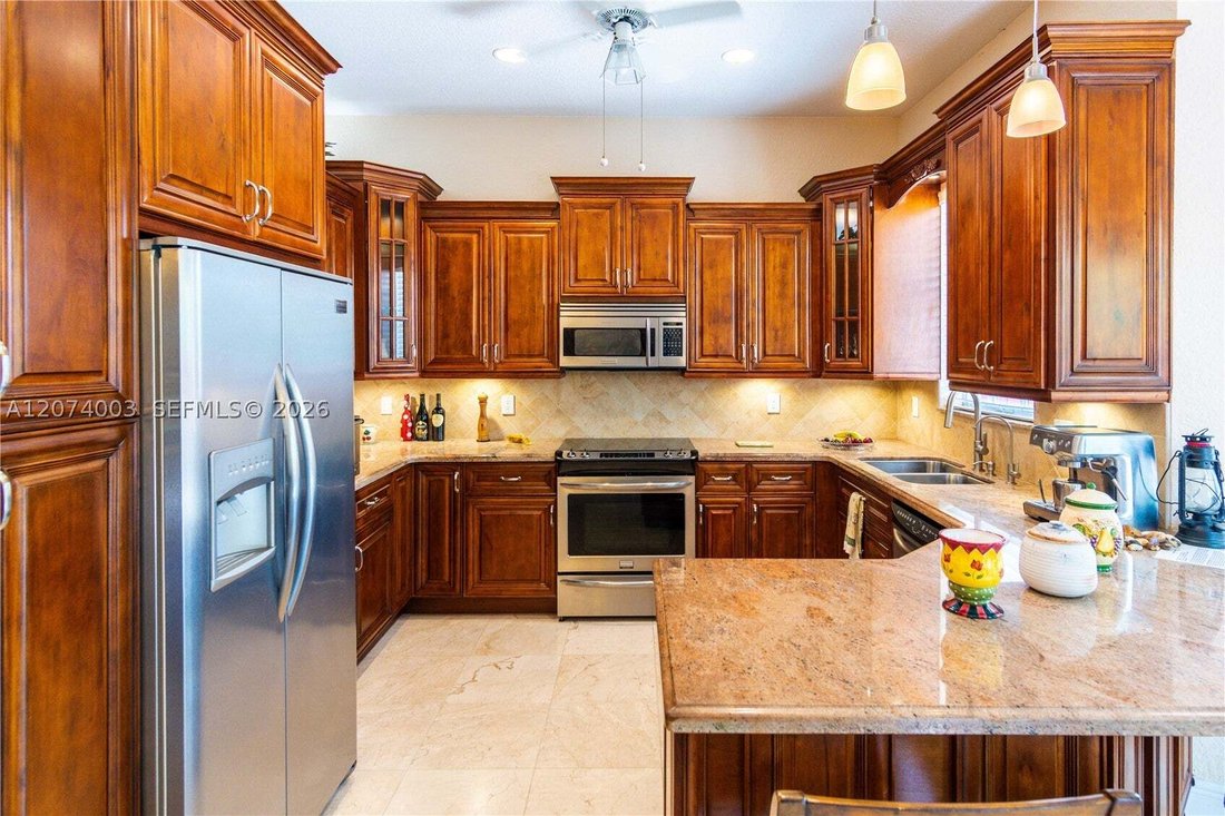Casa en Doral, Florida, Estados Unidos 3 - 18697335