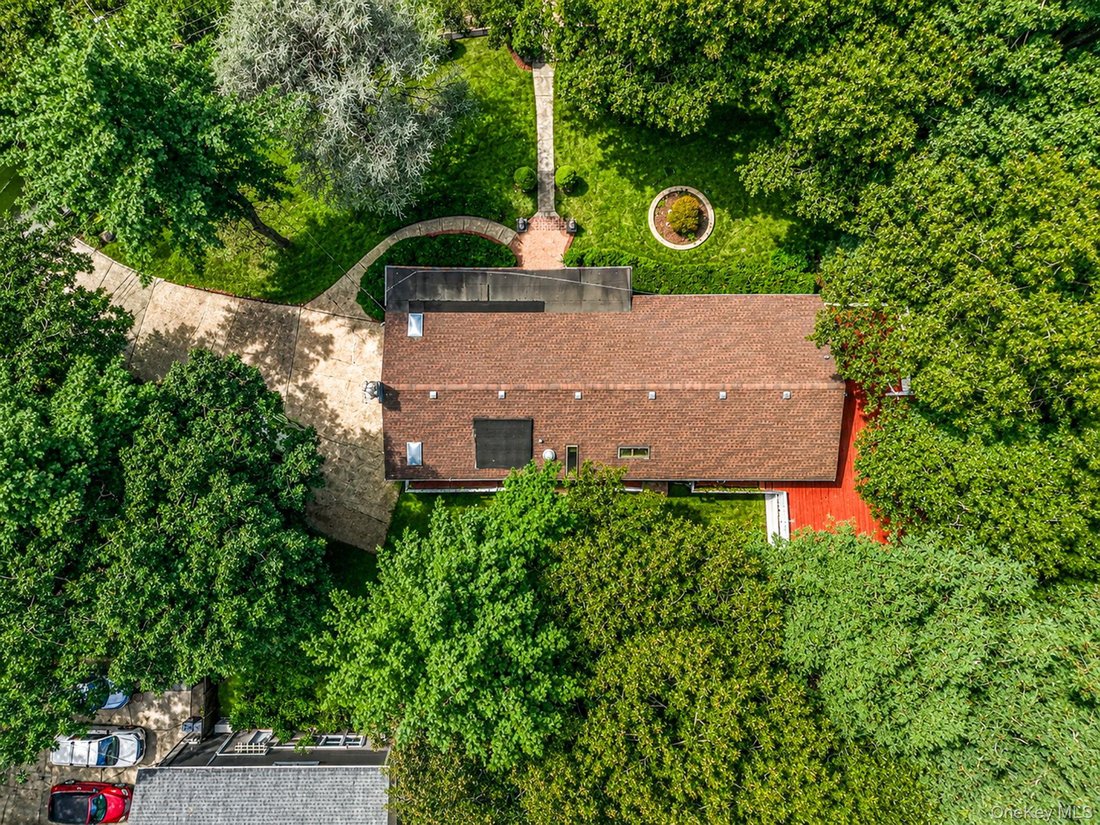 House in Smithtown, New York, United States 5 - 18697271