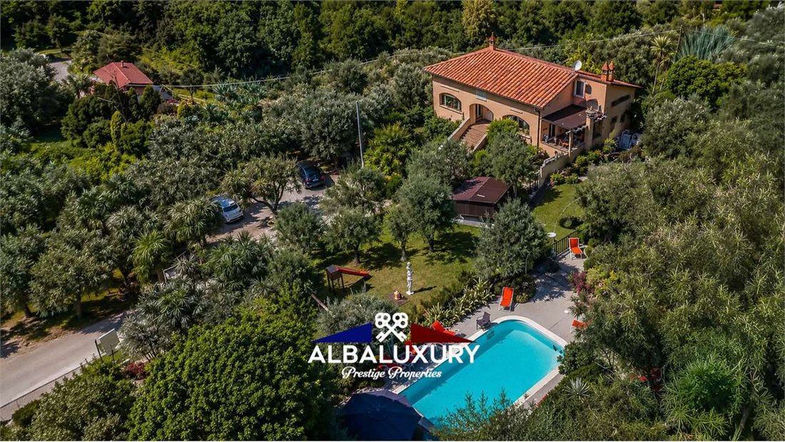 Villa à Camaiore, Toscane, Italie 1 - 16726241