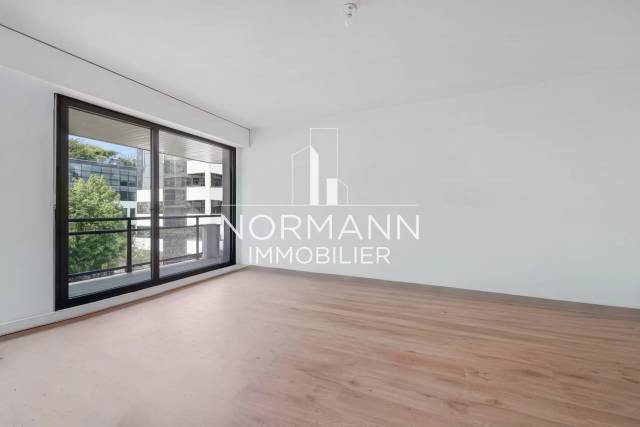 Apartment in Hôtel de Ville-Planchette, Levallois-Perret, France 4 - 17896279