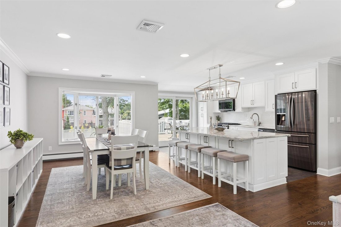 House in West Sayville, New York, United States 2 - 18698884