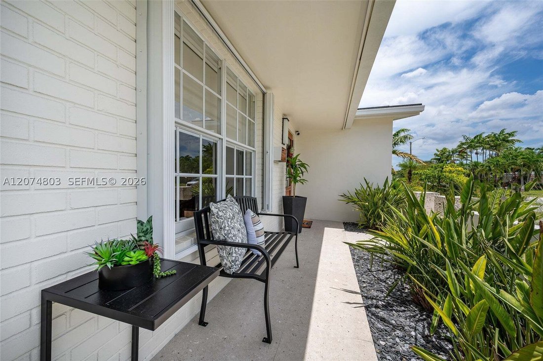House in Miami, Florida, United States 3 - 18697350