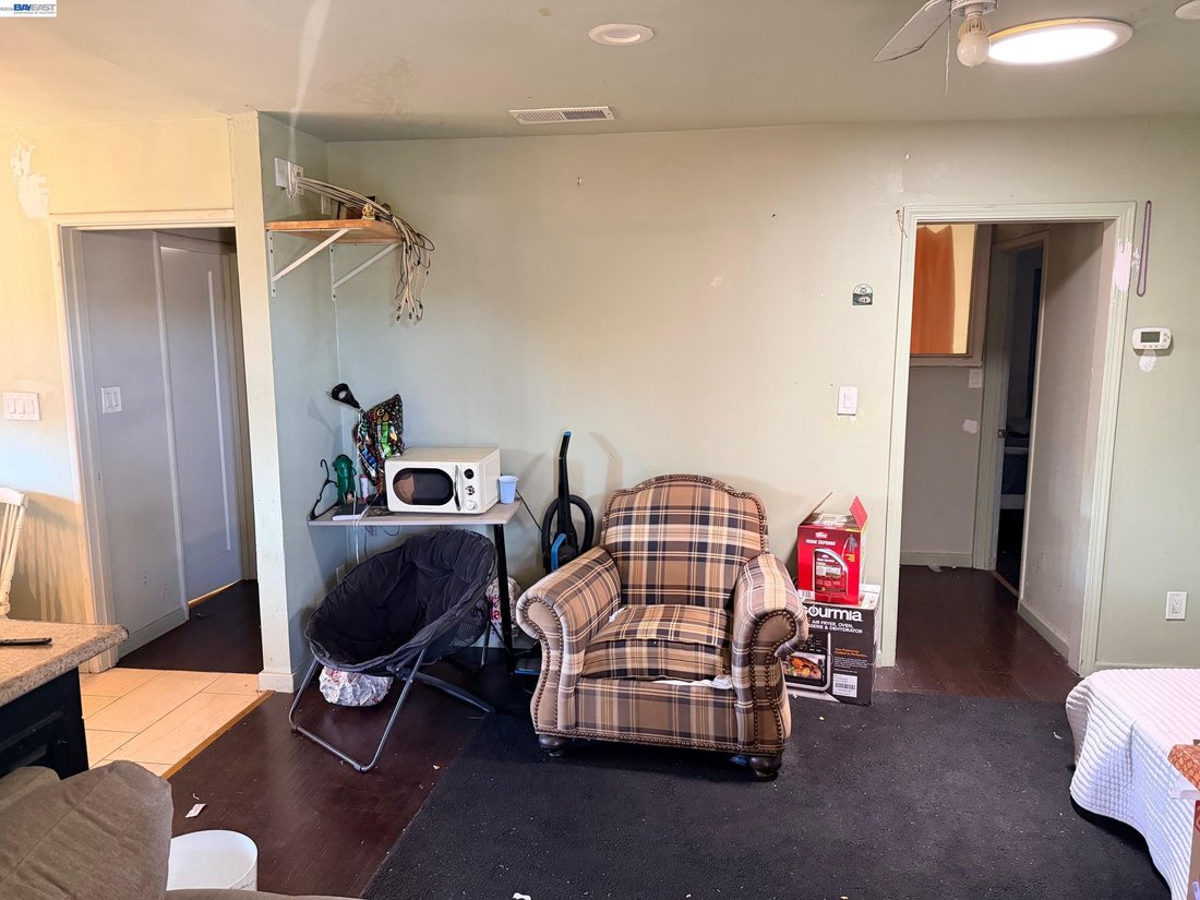 House in East Palo Alto, California, United States 4 - 18697932