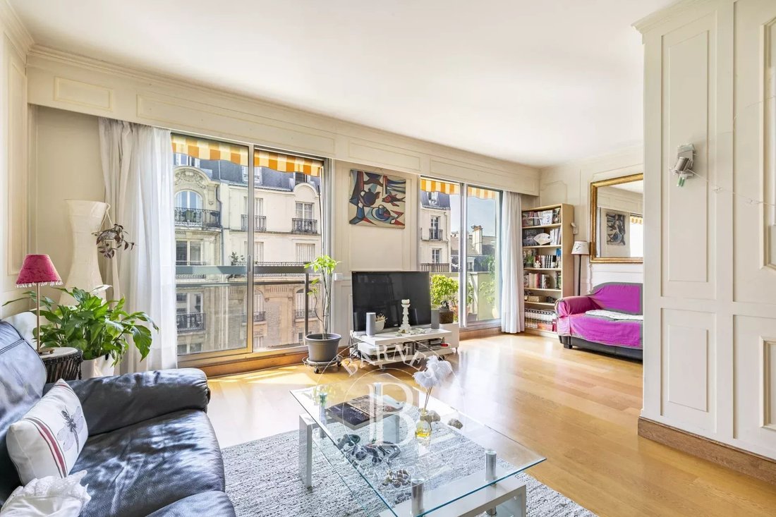 Apartment in Emeriau-Zola, Paris 15e Arrondissement, Paris 2 - 18695916