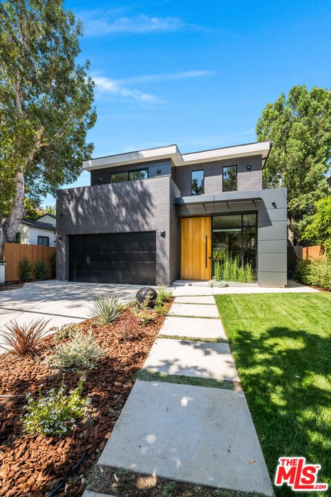 House in Los Angeles, California, United States 1 - 18696297